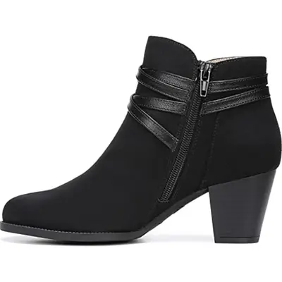 chunky boots WOMEN